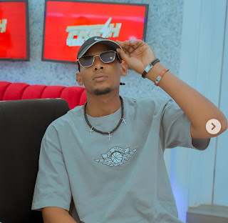 SquarePic 20220903 22452090