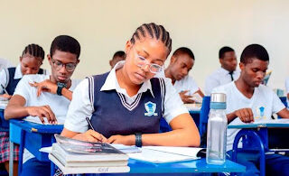 SquarePic 20230104 15581324