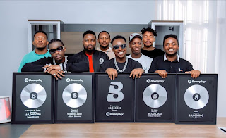 SquarePic 20230211 13410894