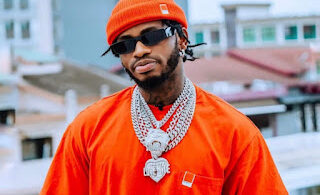 SquarePic 20230706 10490858