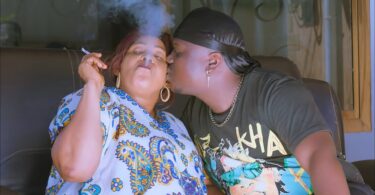Dr Annoit Amani – Mama Yangu Anajiuza